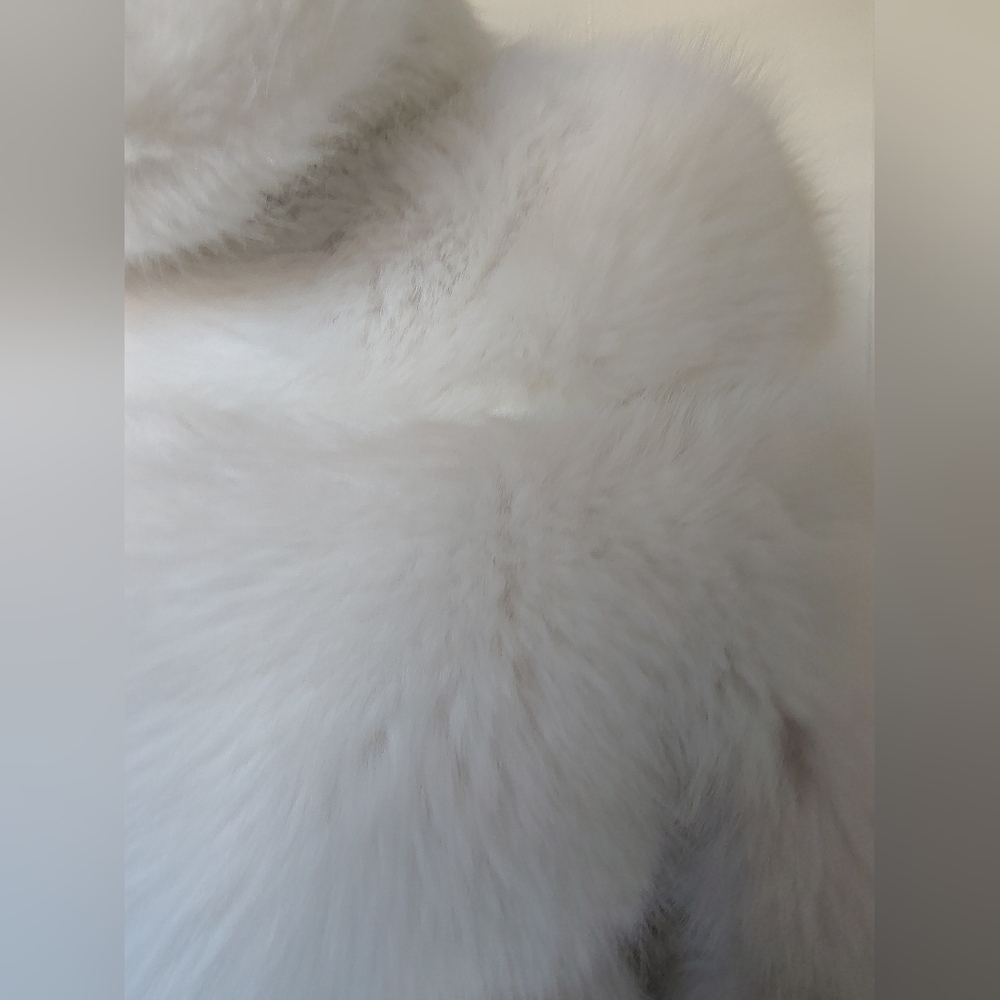 White Faux Fur Cropped Jacket - Women's Cozy Coat Size S - Picture 3 of 10